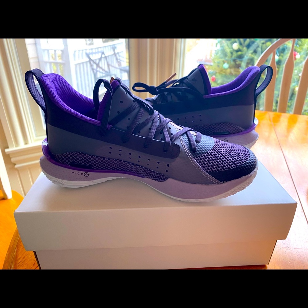 UA Curry 7 IWD